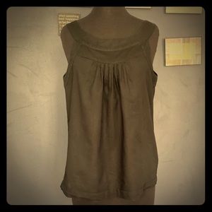 Sleeveless lightweight blouse